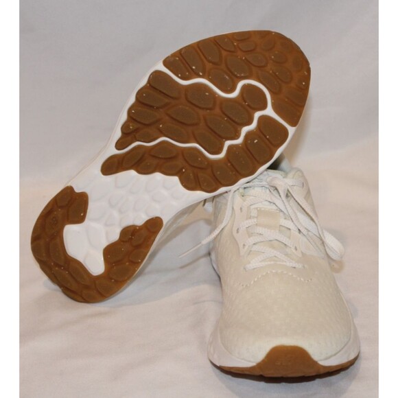 New Balance Fresh Foam Women's Arishi v4 SZ 6.5 BEIGE NIB - Picture 6 of 6